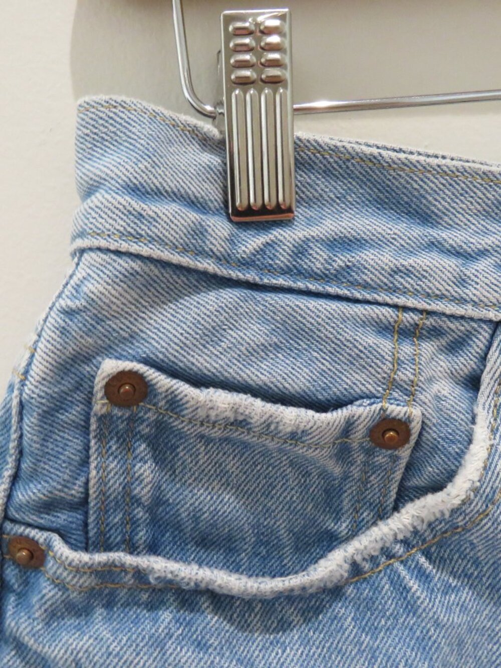 LEVI'S 501® Original Fit High Rise Women's Shorts 28 Ojai Light Stone Light Wash - Picture 6 of 15